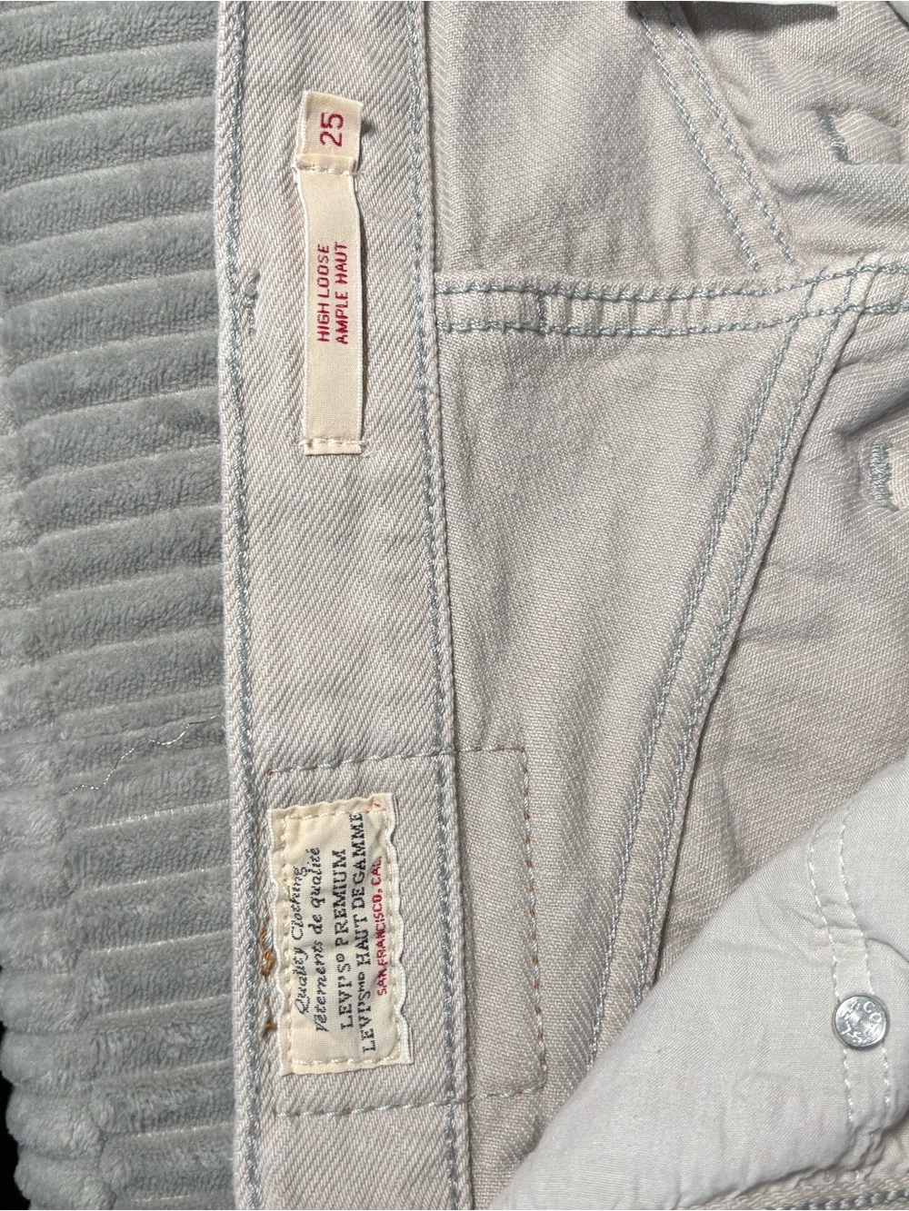 Levi's Ribcage Wide Leg High-Rise Jeans in Cream - Picture 6 of 8